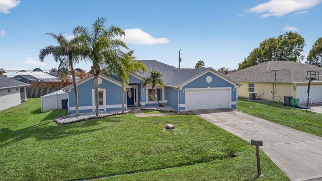 566 SW Sea Holly Terrace, Port St. Lucie, FL 34984