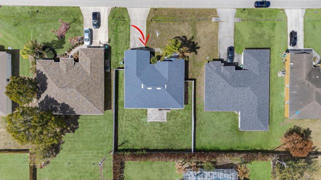 566 SW Sea Holly Terrace, Port St. Lucie, FL 34984