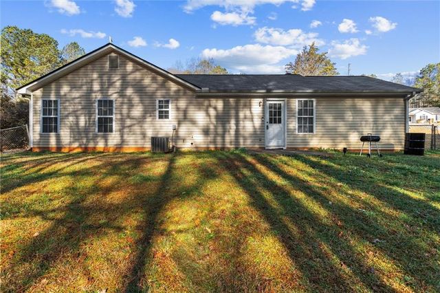 466 Southern Trace Drive, Rockmart, GA 30153
