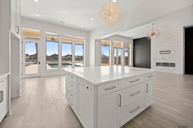 2855 Grand Way Ave, Baton Rouge, LA 70810