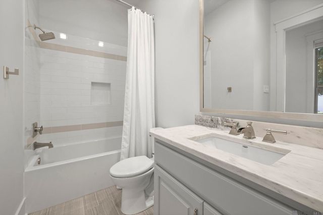 2855 Grand Way Ave, Baton Rouge, LA 70810