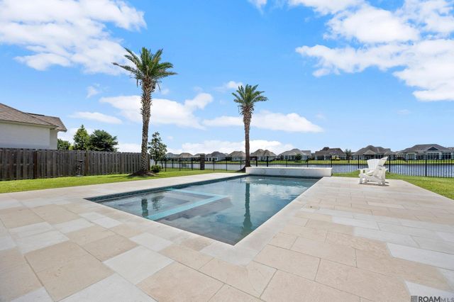 2855 Grand Way Ave, Baton Rouge, LA 70810