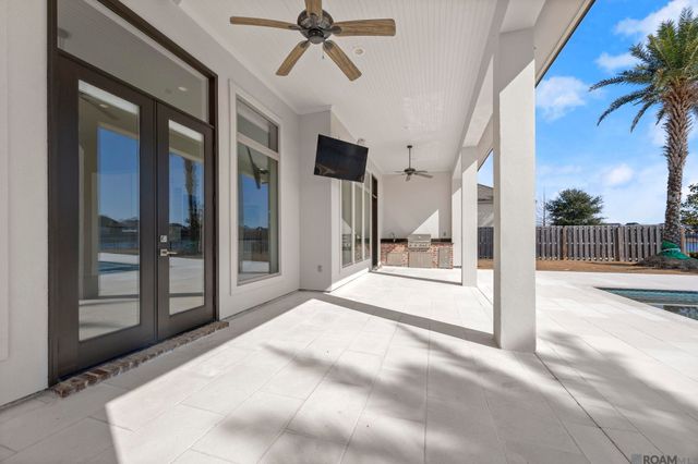 2855 Grand Way Ave, Baton Rouge, LA 70810