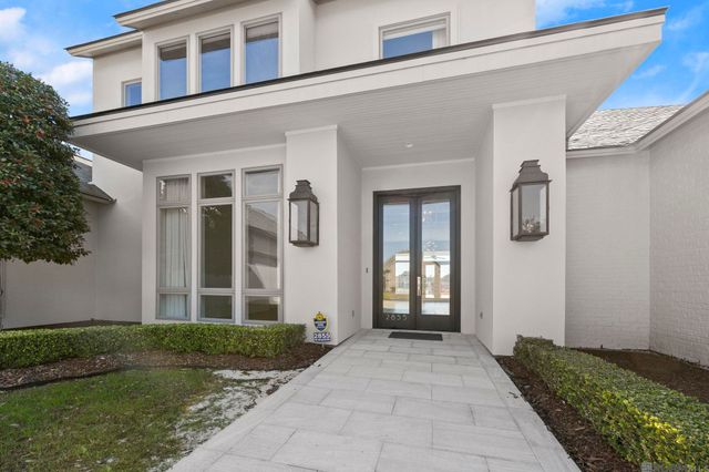 2855 Grand Way Ave, Baton Rouge, LA 70810