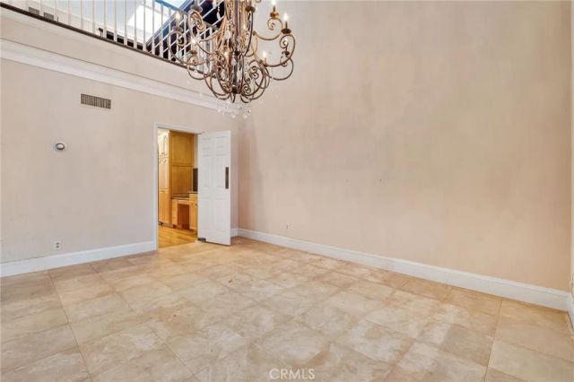 12305 Ridge, Los Angeles, CA 90049