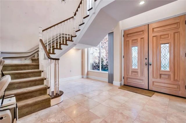 12305 Ridge, Los Angeles, CA 90049