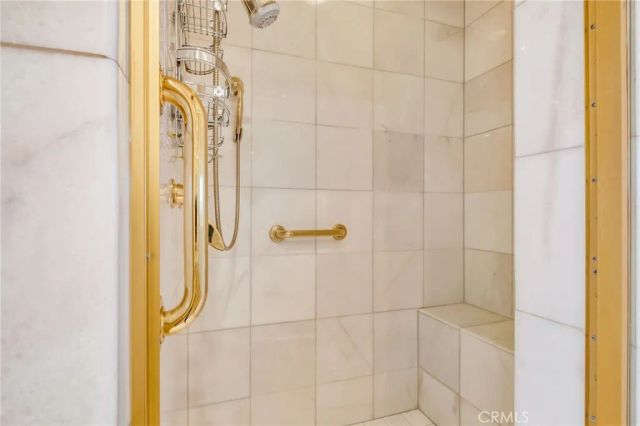 12305 Ridge, Los Angeles, CA 90049