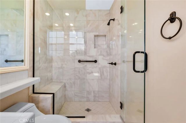 12305 Ridge, Los Angeles, CA 90049