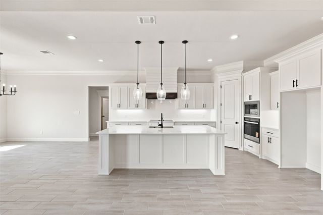 3155 Infinity Drive, Weatherford, TX 76087