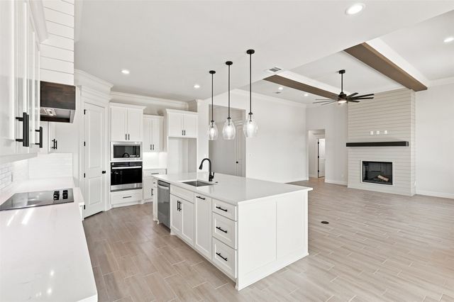 3155 Infinity Drive, Weatherford, TX 76087