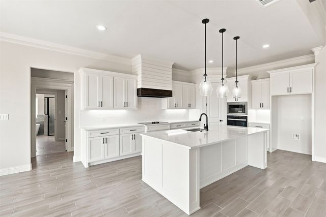 3155 Infinity Drive, Weatherford, TX 76087
