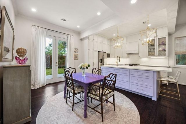 6000 Sugar Hill Drive 1, Houston, TX 77057