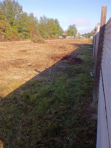 1264 County Road 3560, Cleveland, TX 77327