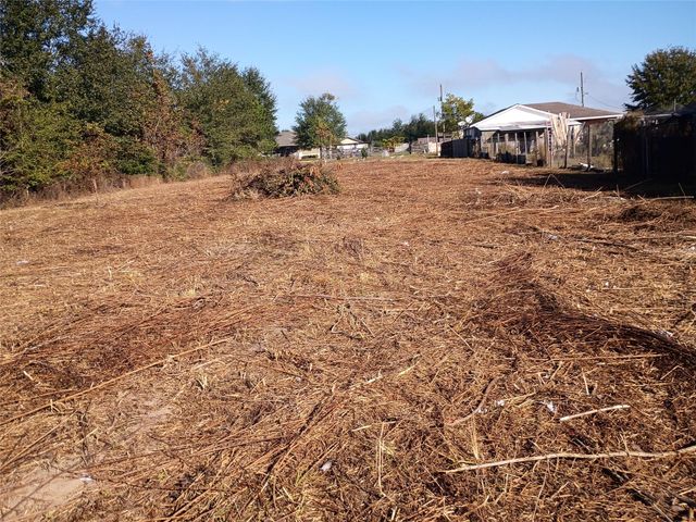 1264 County Road 3560, Cleveland, TX 77327