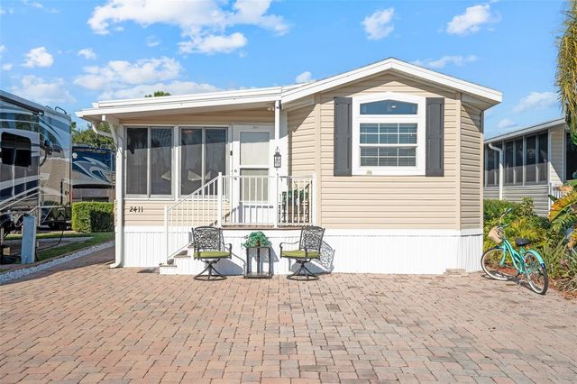 2411 CITRUS TREE ROAD, Clermont, FL 34714