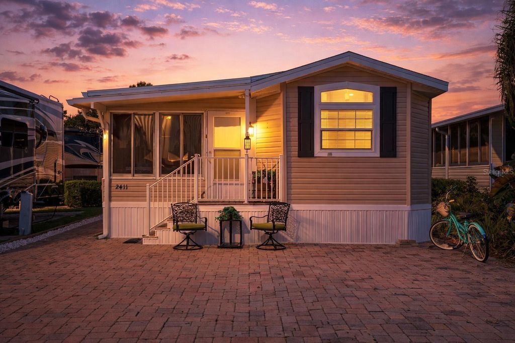 2411 CITRUS TREE ROAD, Clermont, FL 34714