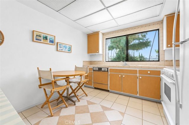 1971 Rodney 307, Los Angeles, CA 90027