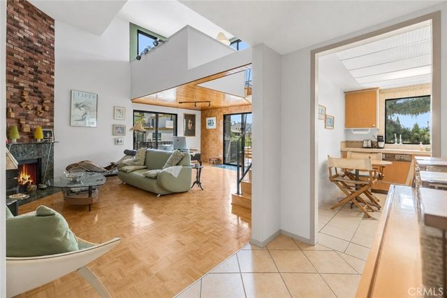 1971 Rodney 307, Los Angeles, CA 90027
