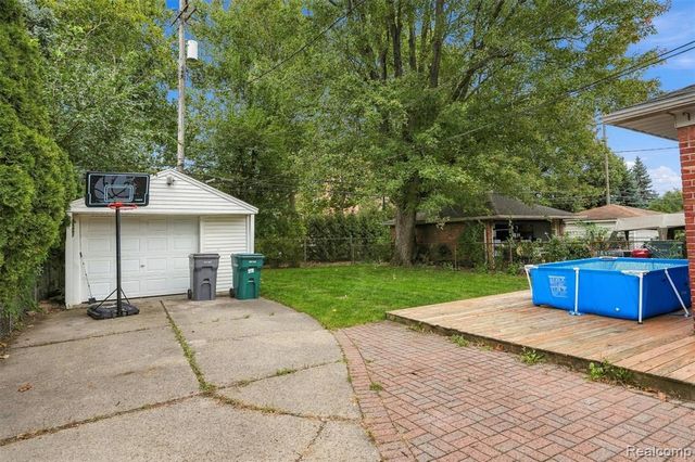 1339 Venice Street, Dearborn, MI 48124