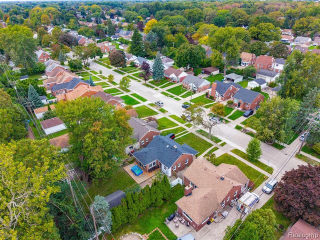 1339 Venice Street, Dearborn, MI 48124