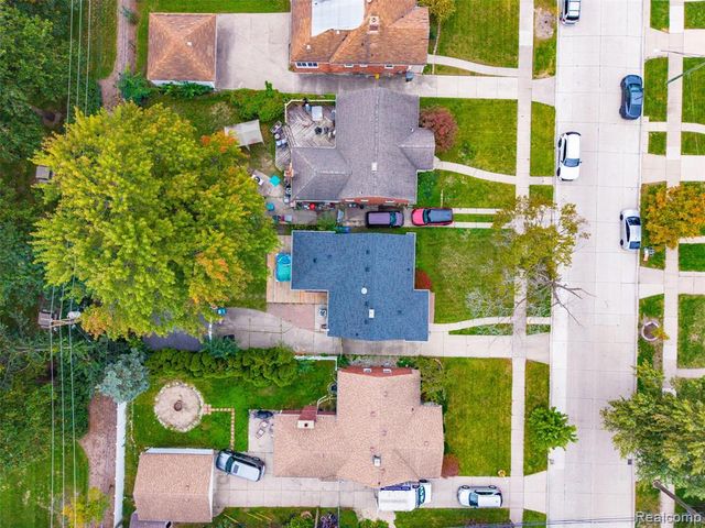 1339 Venice Street, Dearborn, MI 48124