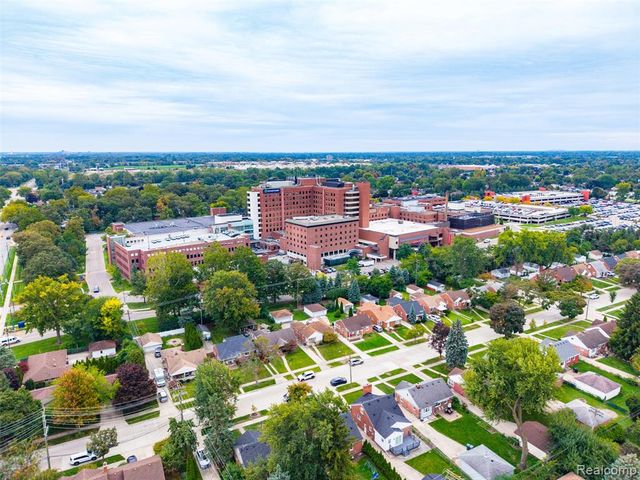 1339 Venice Street, Dearborn, MI 48124