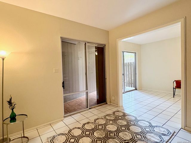 7709 Broadway Apt 103, San Antonio, TX 78209