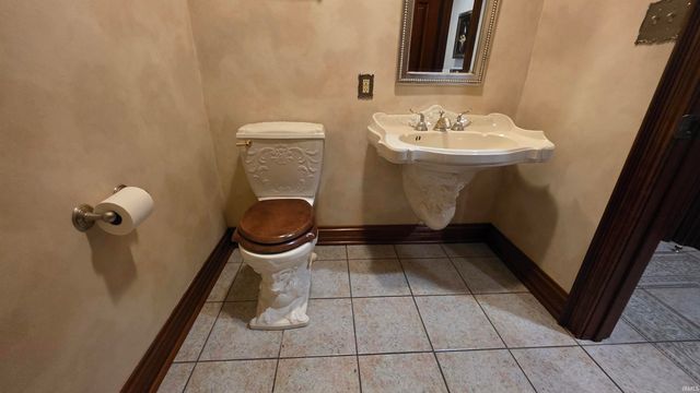 178 W 100 S Road, Rochester, IN 46975
