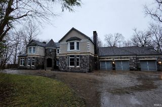 178 W 100 S Road, Rochester, IN 46975