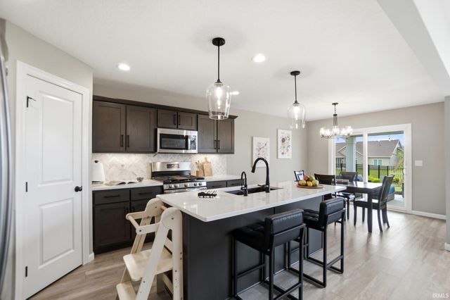 13111 Silk Tree Trail, Fort Wayne, IN 46814