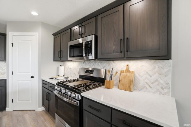 13111 Silk Tree Trail, Fort Wayne, IN 46814