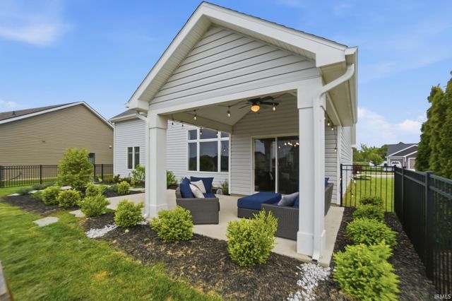 13111 Silk Tree Trail, Fort Wayne, IN 46814