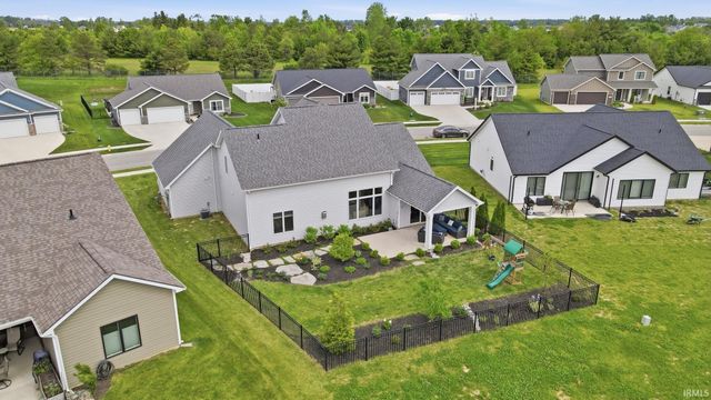 13111 Silk Tree Trail, Fort Wayne, IN 46814