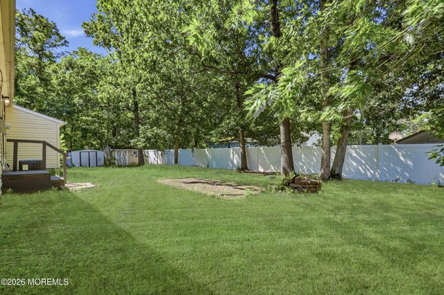 2627 Ridgeway Road, Manchester, NJ 08759