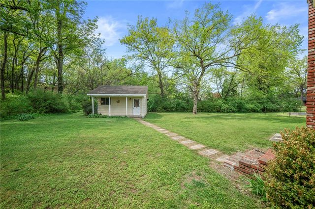 600 University Street, Siloam Springs, AR 72761