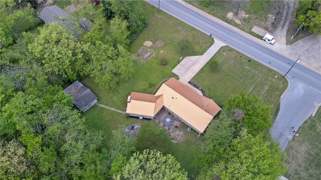 600 University Street, Siloam Springs, AR 72761