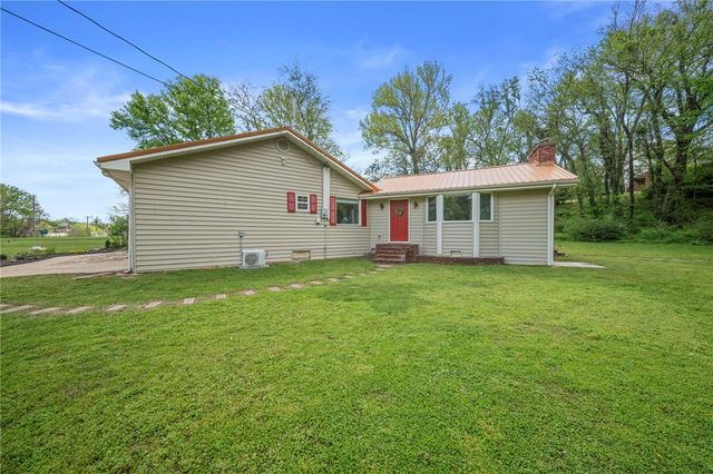 600 University Street, Siloam Springs, AR 72761