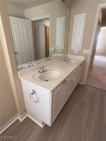 11230 Lakeland CIR, Fort Myers, FL 33913