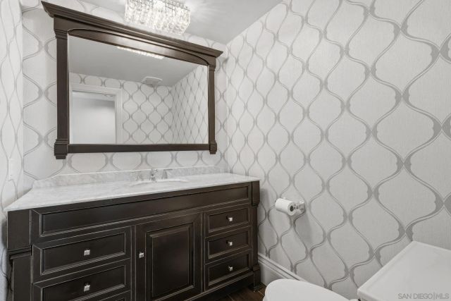 1521 Shadow Knolls Ln, El Cajon, CA 92020