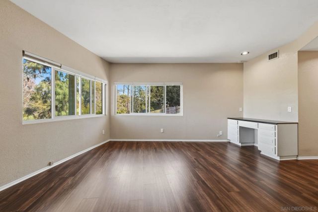 1521 Shadow Knolls Ln, El Cajon, CA 92020
