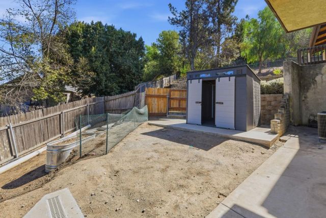 1521 Shadow Knolls Ln, El Cajon, CA 92020