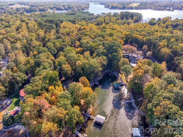 151 Bridlewood Drive, Mooresville, NC 28117