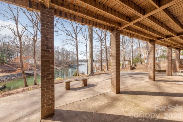 151 Bridlewood Drive, Mooresville, NC 28117