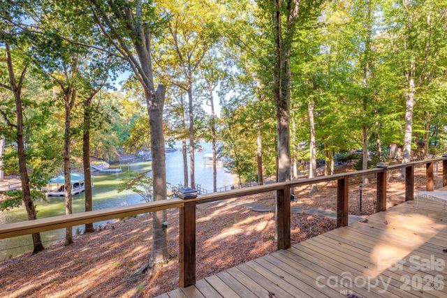 151 Bridlewood Drive, Mooresville, NC 28117