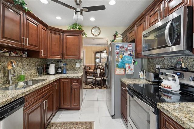 4290 NW 49th Terrace, Lauderdale Lakes, FL 33319