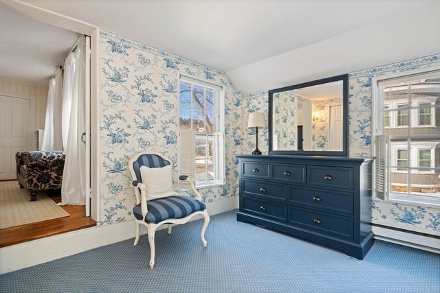 45 School St, Manchester, MA 01944