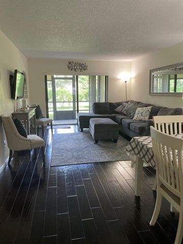 7879 Willow Spring Circle 913, Lake Worth, FL 33467