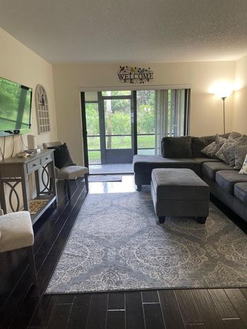7879 Willow Spring Circle 913, Lake Worth, FL 33467
