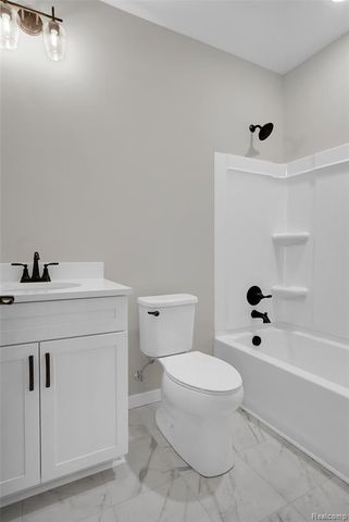 336 Mcdowell Drive, Howell, MI 48843