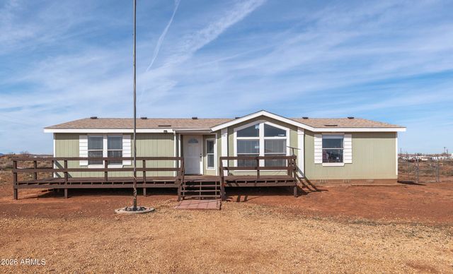 936 DEER FIELD Boulevard, Winslow, AZ 86047